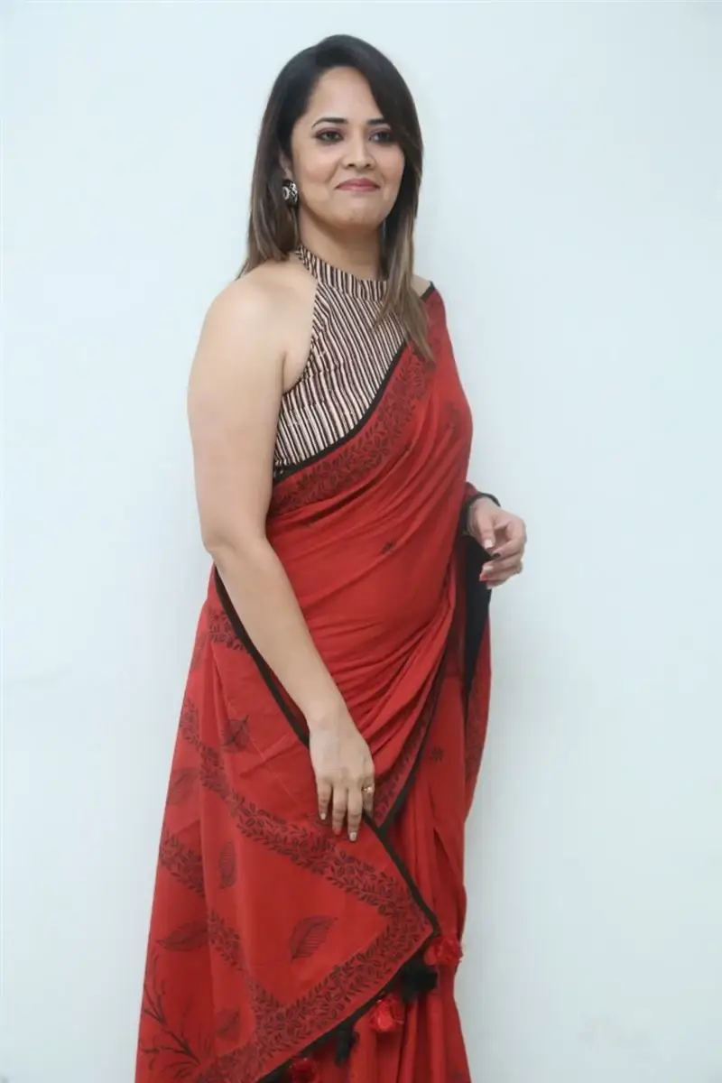 Hyderabad Girl Anasuya Bharadwaj in Red Saree at Movie Press Meet